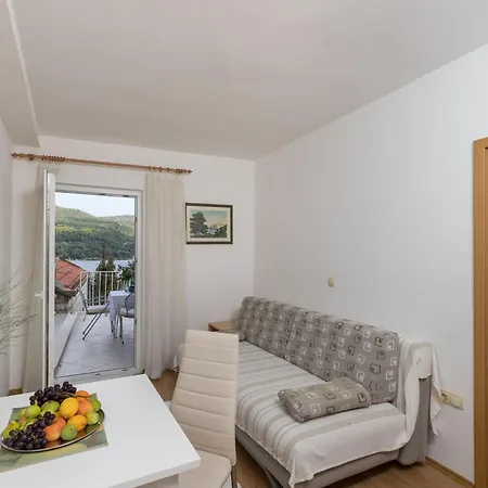 Apartman & Eva - One Bedroom With Terrace And Sea View Srednji Slano