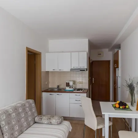 & Eva - One Bedroom With Terrace And Sea View Srednji * 슬라노