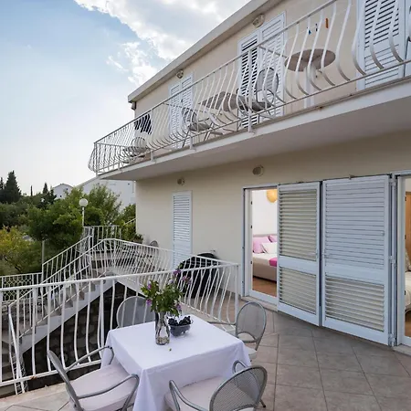 & Eva - One Bedroom With Terrace And Sea View Srednji 아파트 슬라노